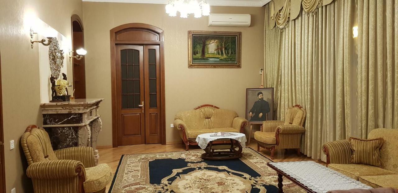 Gulluoglu Royal Suite Luxury Apartment バクー エクステリア 写真
