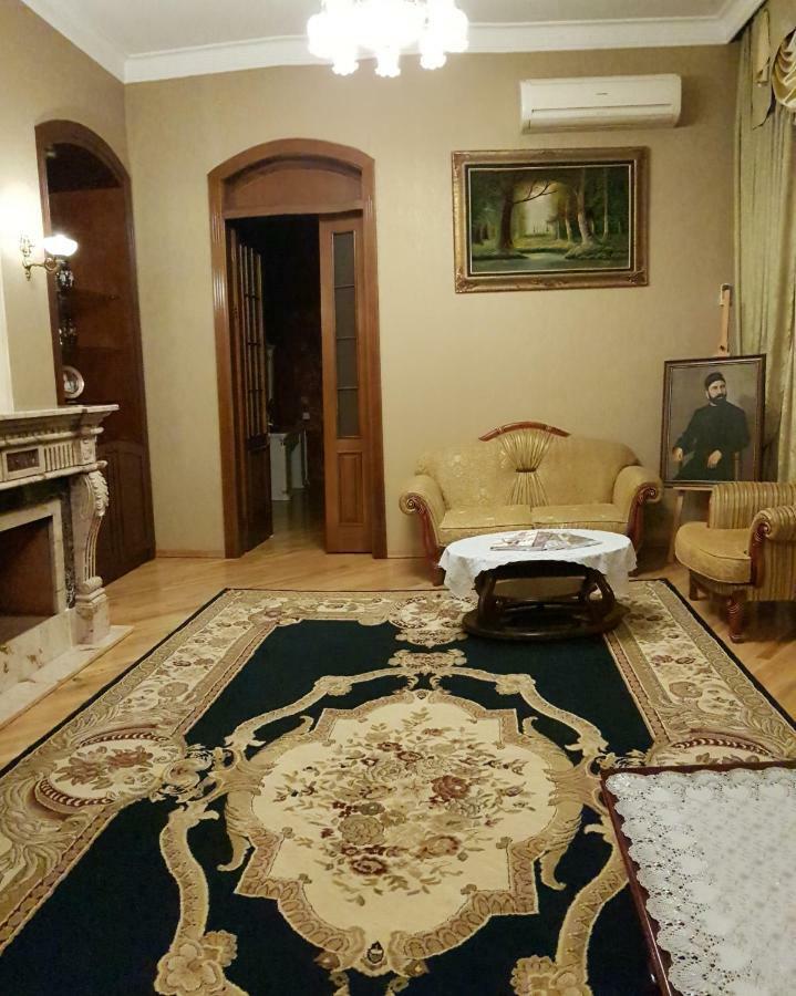 Gulluoglu Royal Suite Luxury Apartment バクー エクステリア 写真