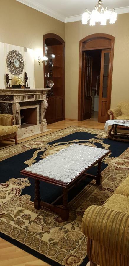 Gulluoglu Royal Suite Luxury Apartment バクー エクステリア 写真