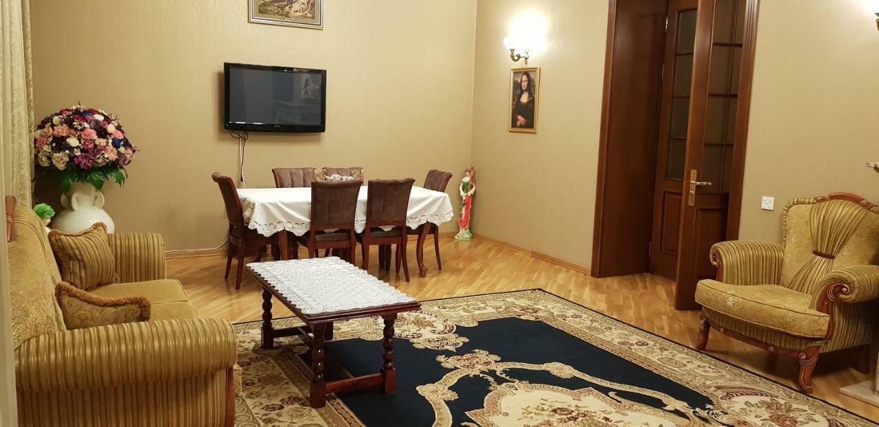 Gulluoglu Royal Suite Luxury Apartment バクー エクステリア 写真