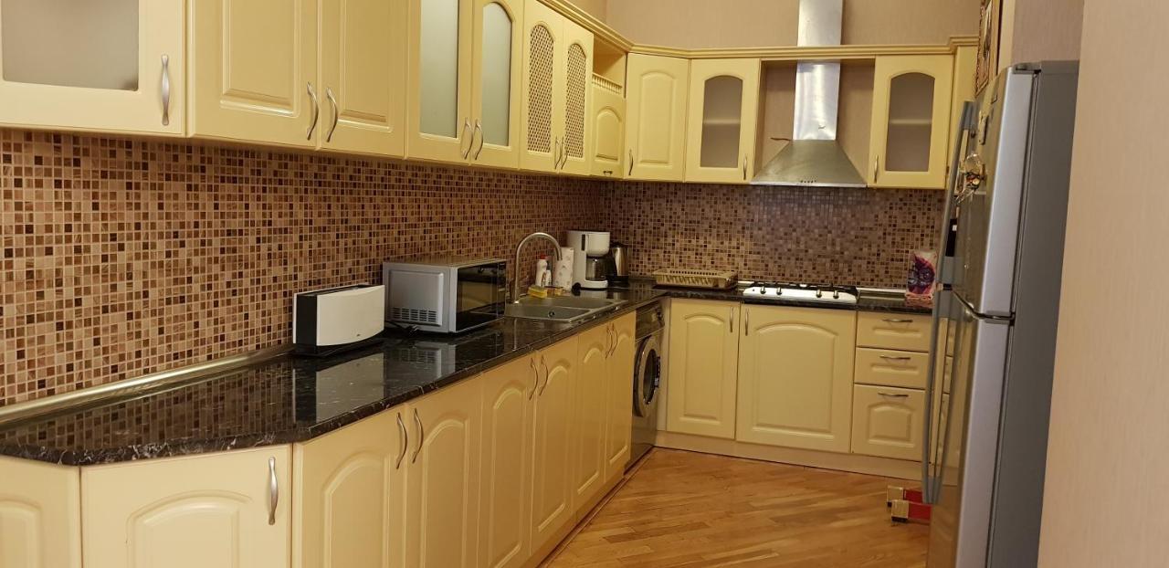 Gulluoglu Royal Suite Luxury Apartment バクー エクステリア 写真